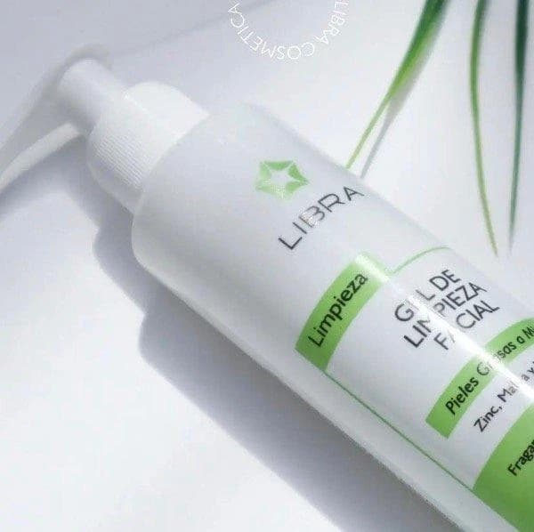 Gel de Limpieza Facial – Pieles Mixtas y Grasas